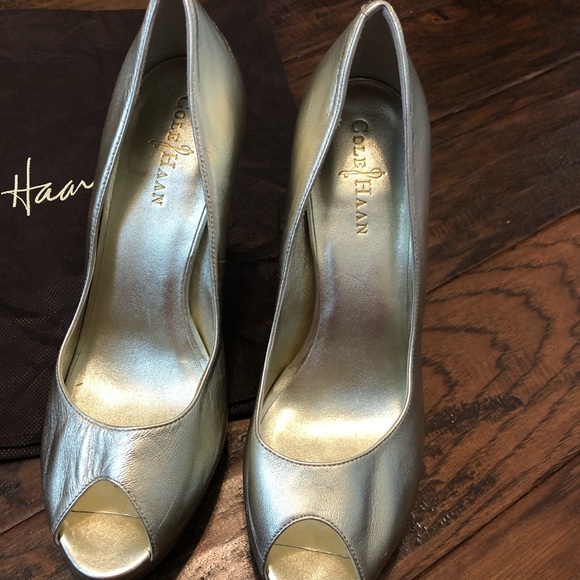 Cole Haan Metallic Gold Peep Toe Heels - Picture 3 of 16